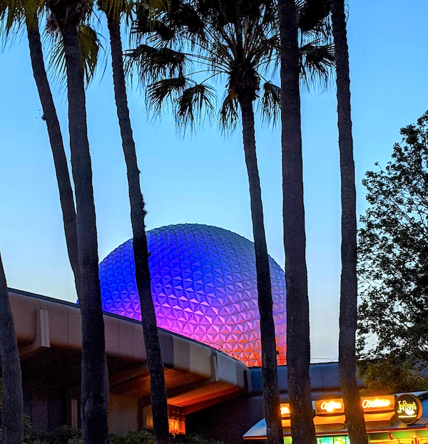 PXL 20210414 001103132.NIGHT