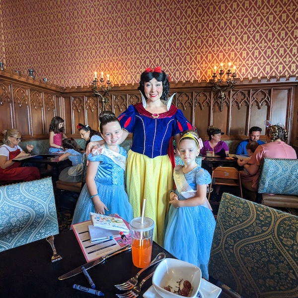 PXL 20230609 173933567.MP 1