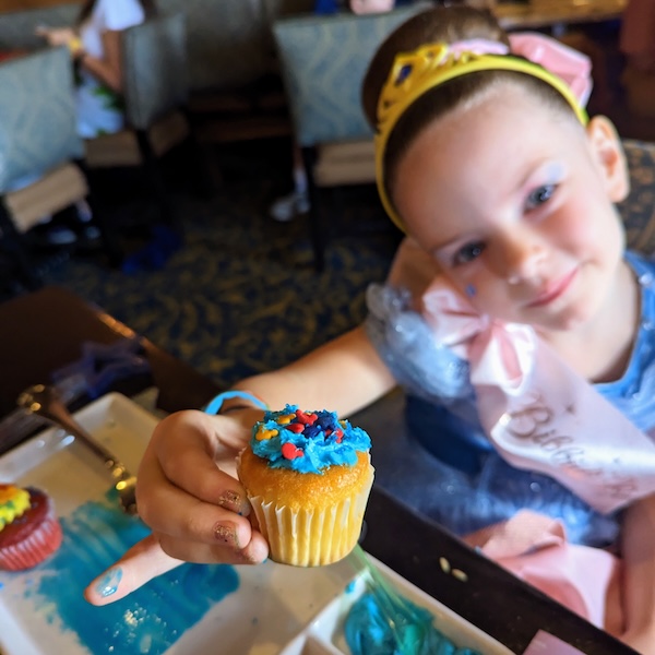 PXL 20230609 182147472.MP